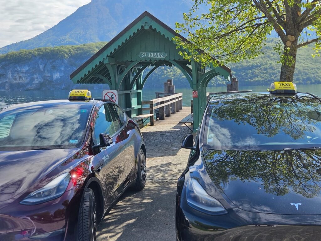 Taxis du Lac pour accompagne pour un tour du lac d'Annecy en hiver