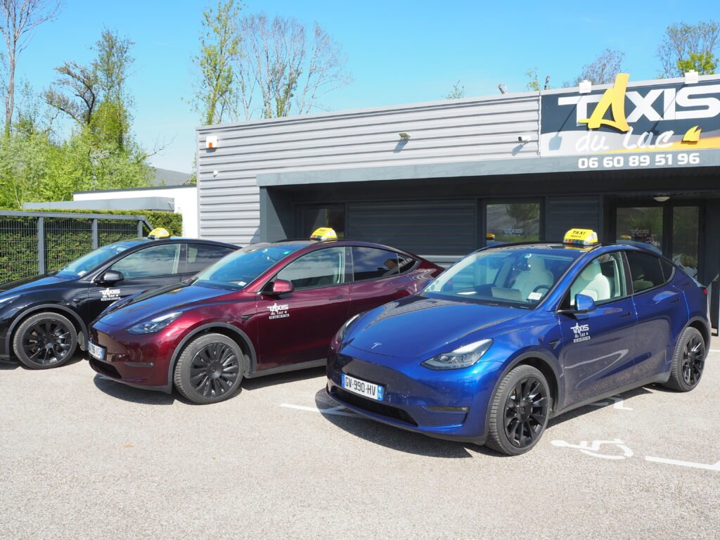 Taxis du lac d'Annecy, vous évite de vous garer et galérer à trouver un parking en été